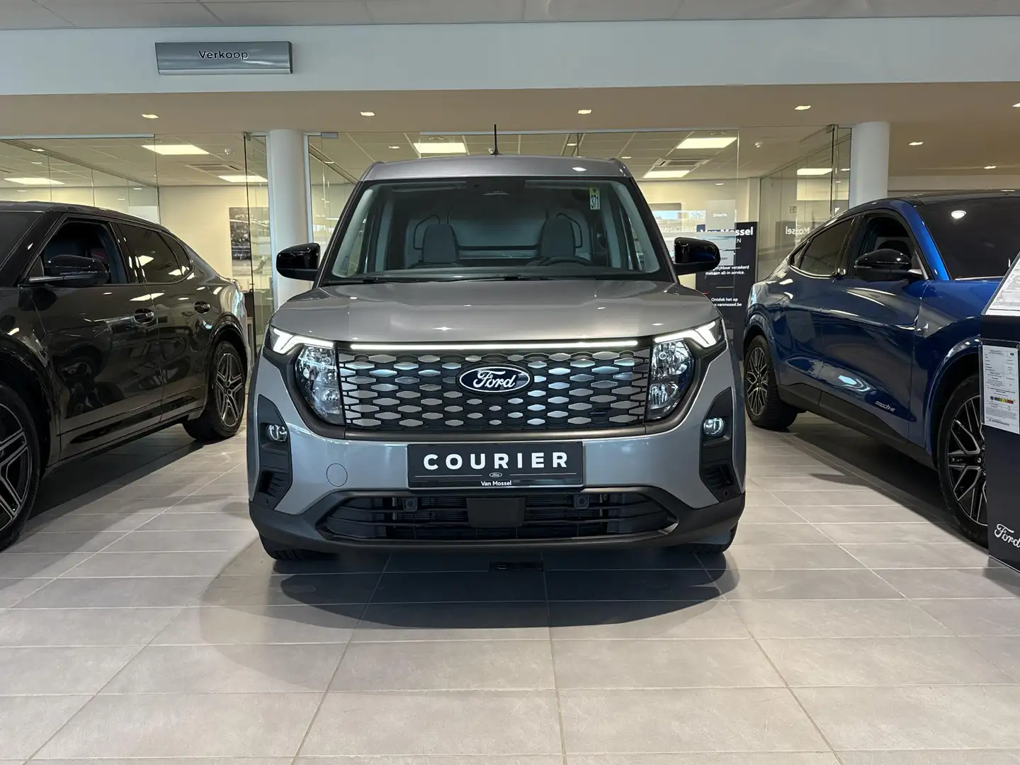 Ford Transit Courier 43kWh 100kW Limited STOCK - NIEUW Zilver - 2