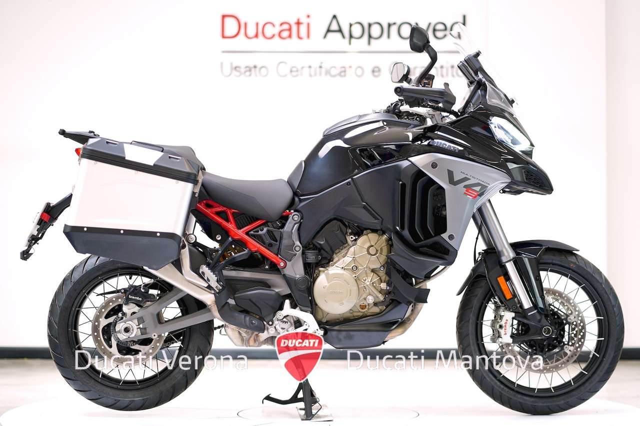 Ducati Multistrada V4 S Multistrada V4 S Adventure Travel & Radar 1.806 km