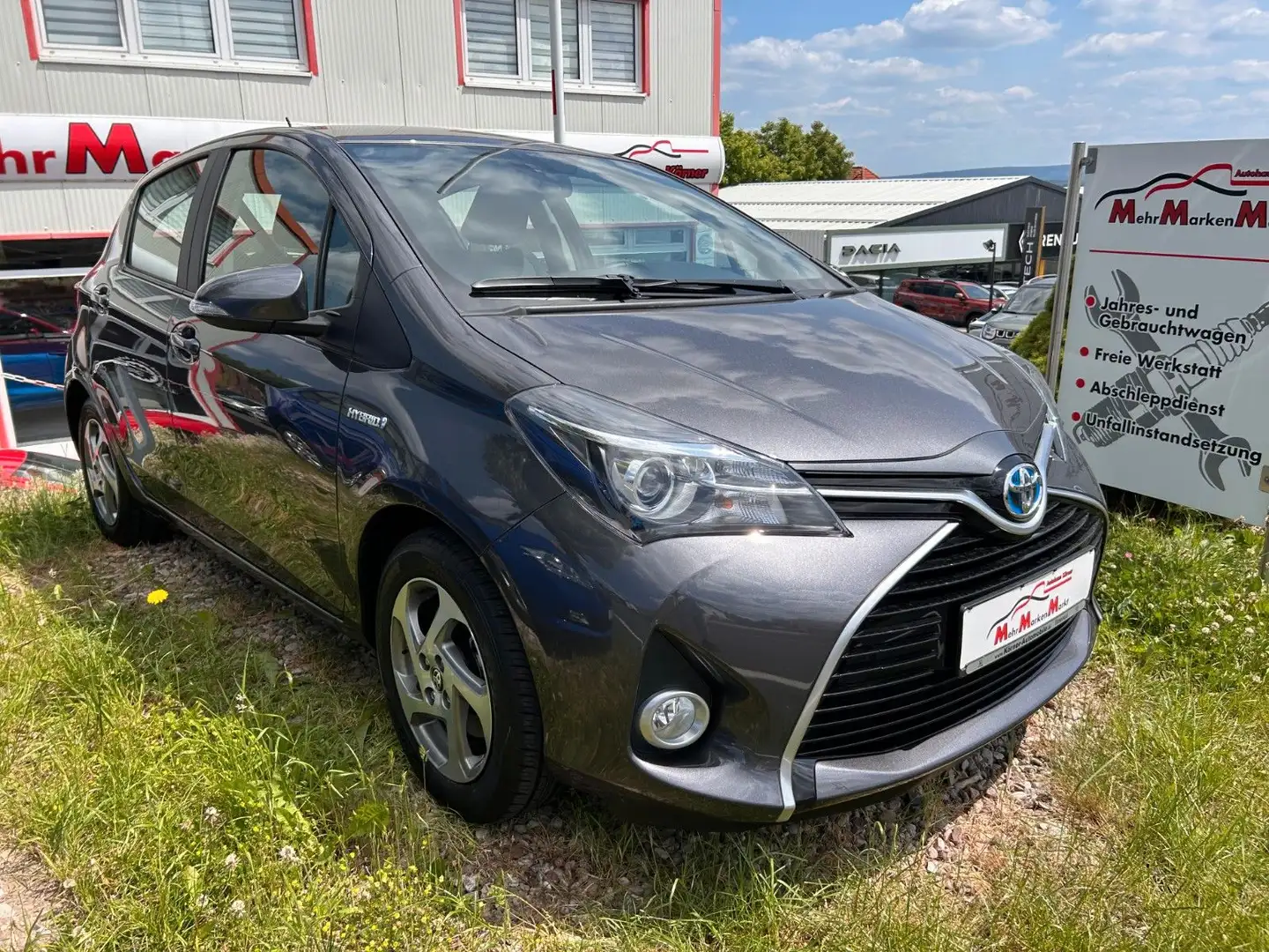 Toyota Yaris Comfort Hybrid  AT+Winterräder Gris - 1