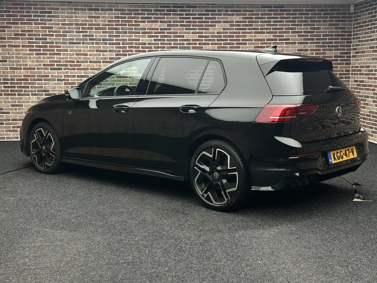 Volkswagen Golf 1.5 eTSI R-Line Edition Pano Head up, миниатюра 22