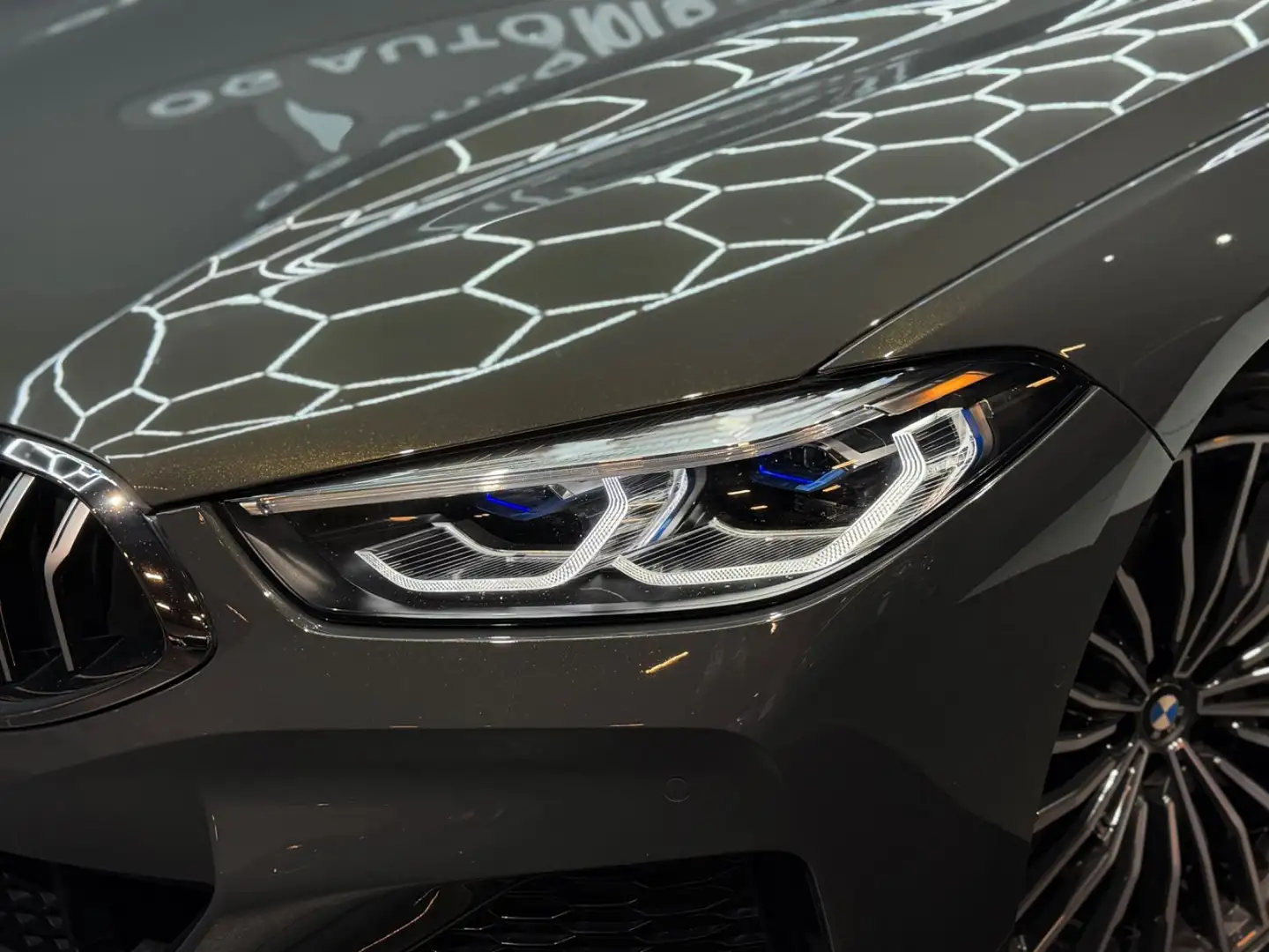 BMW 840 i Gran Coupe M Sport*HEADUP*PANO*360*LASER Gri - 2