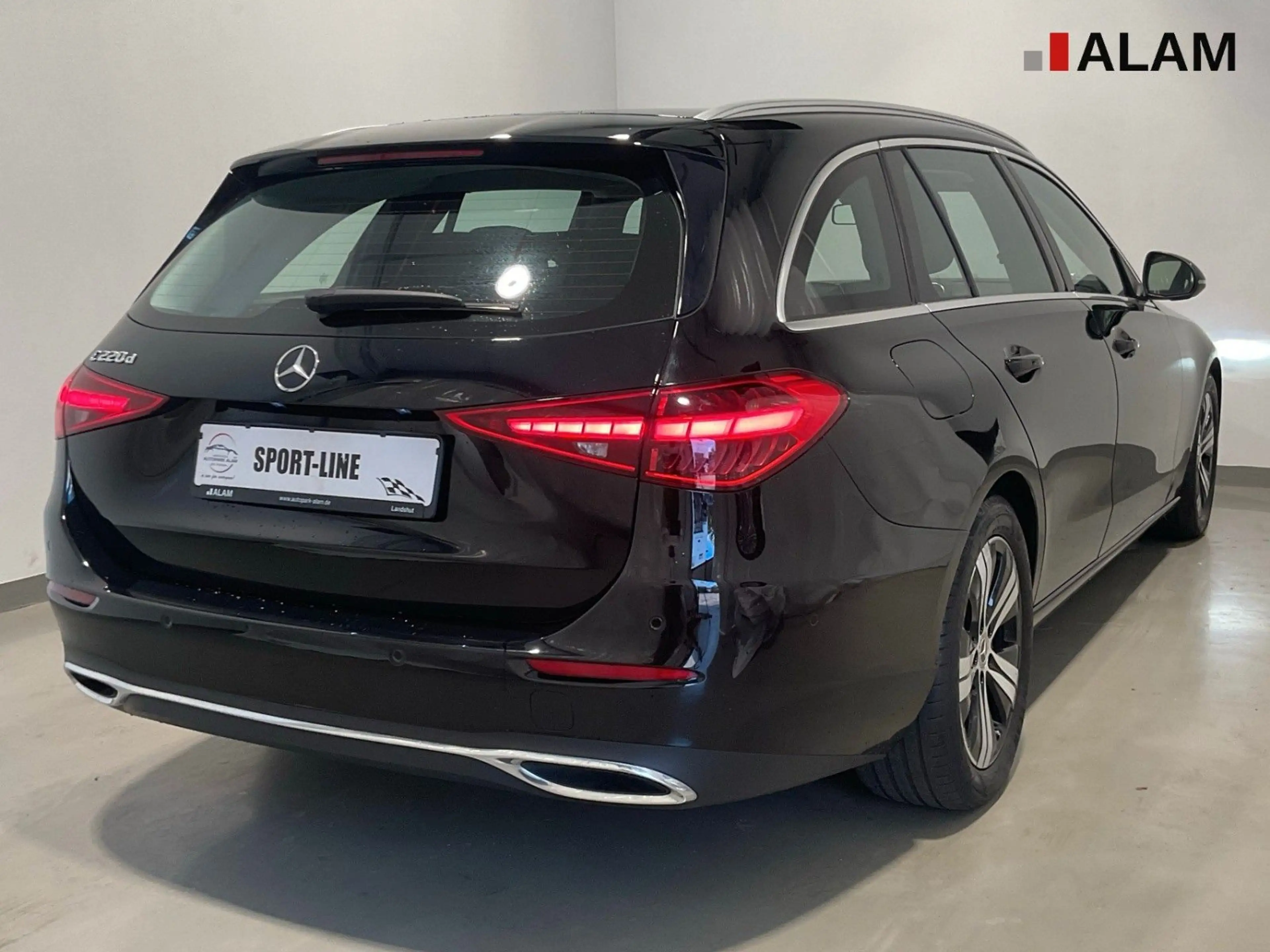 Mercedes-Benz C 220 d Avantgarde ACC Lane Navi RFK Sound ViCo — photo 4