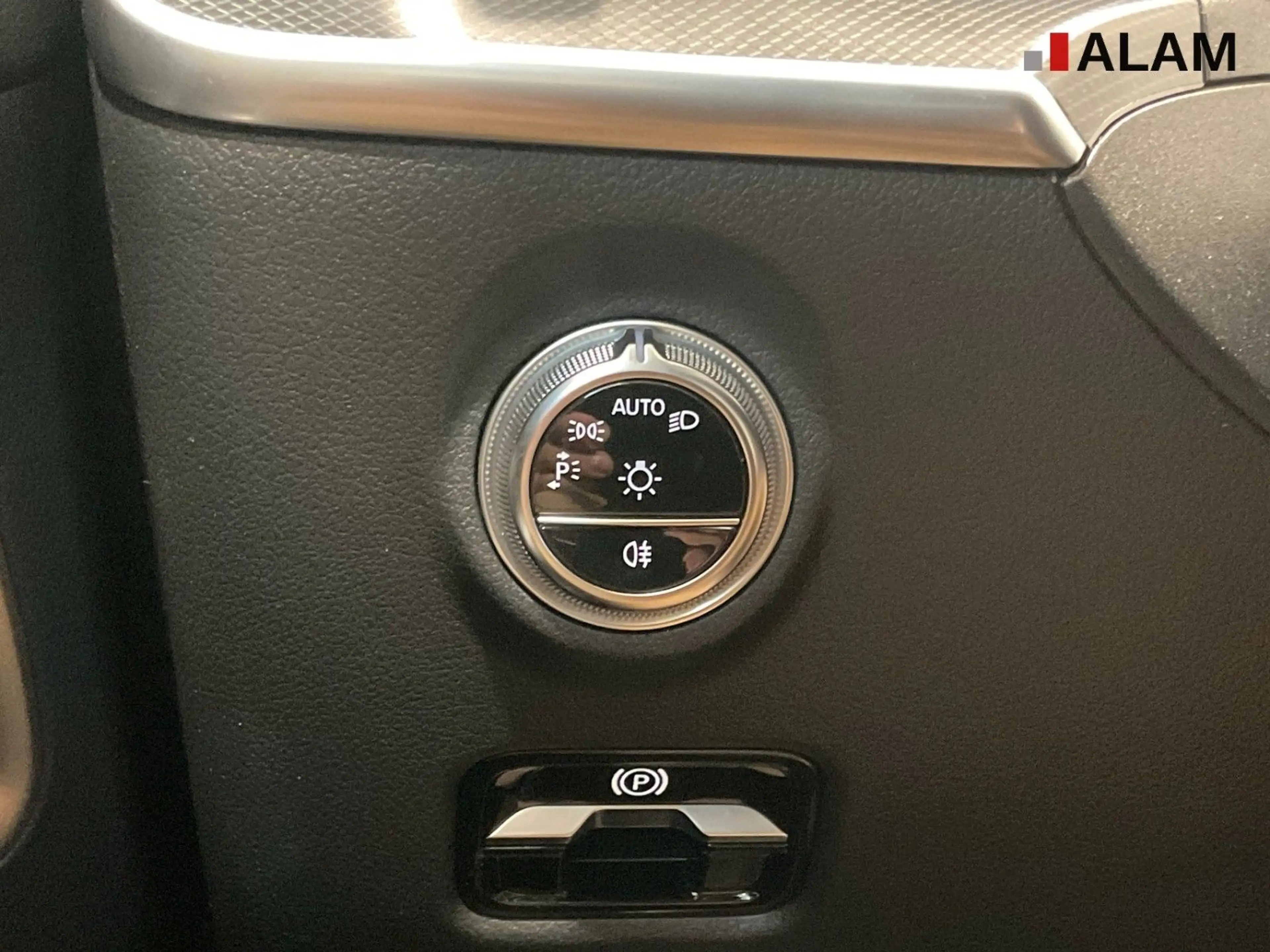 Mercedes-Benz C 220 d Avantgarde ACC Lane Navi RFK Sound ViCo — photo 14