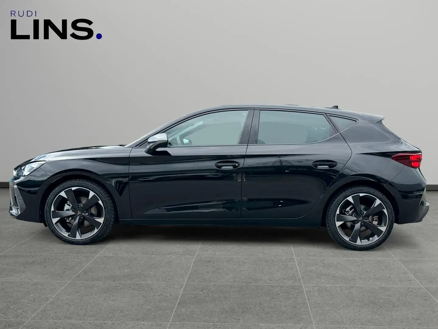CUPRA Leon 1.5 TSI 150 PS ACT Schwarz - 2