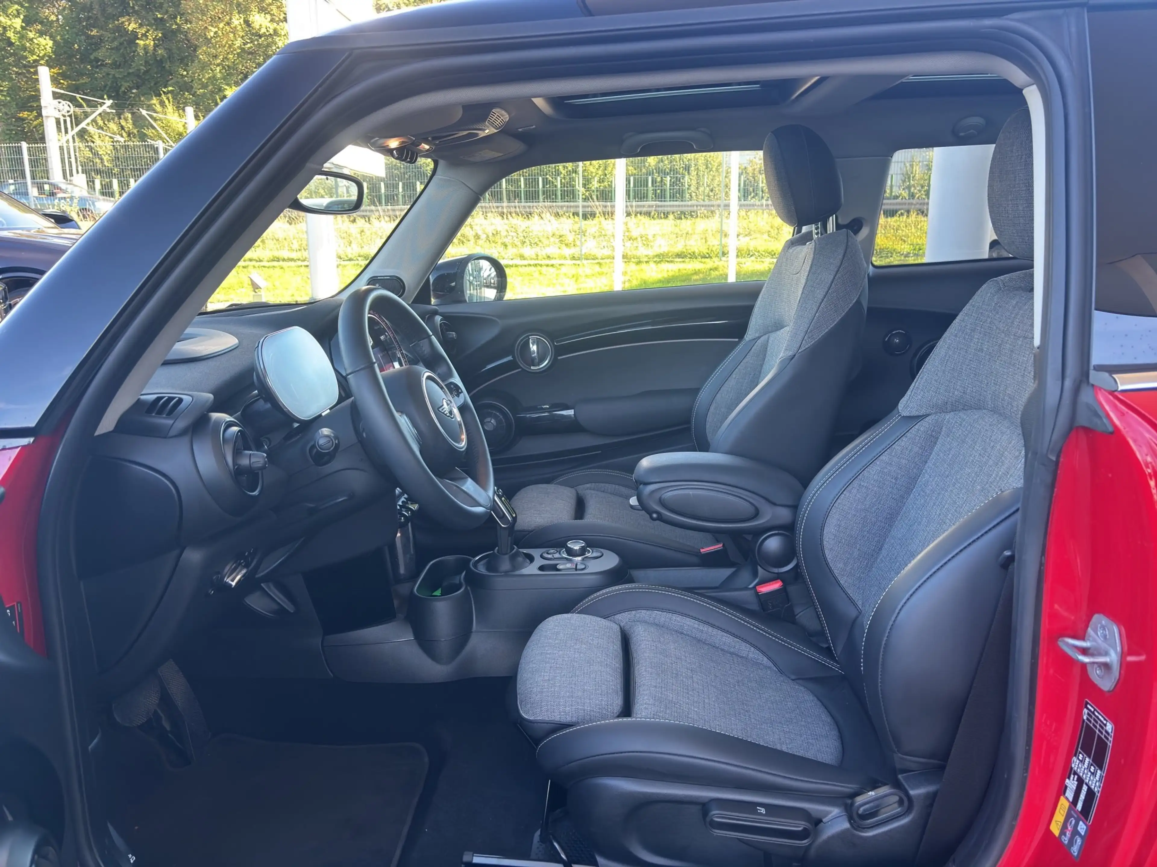 MINI Cooper SE 3-Türer Rückfahrka. HuD H&K Glasdach — photo 8