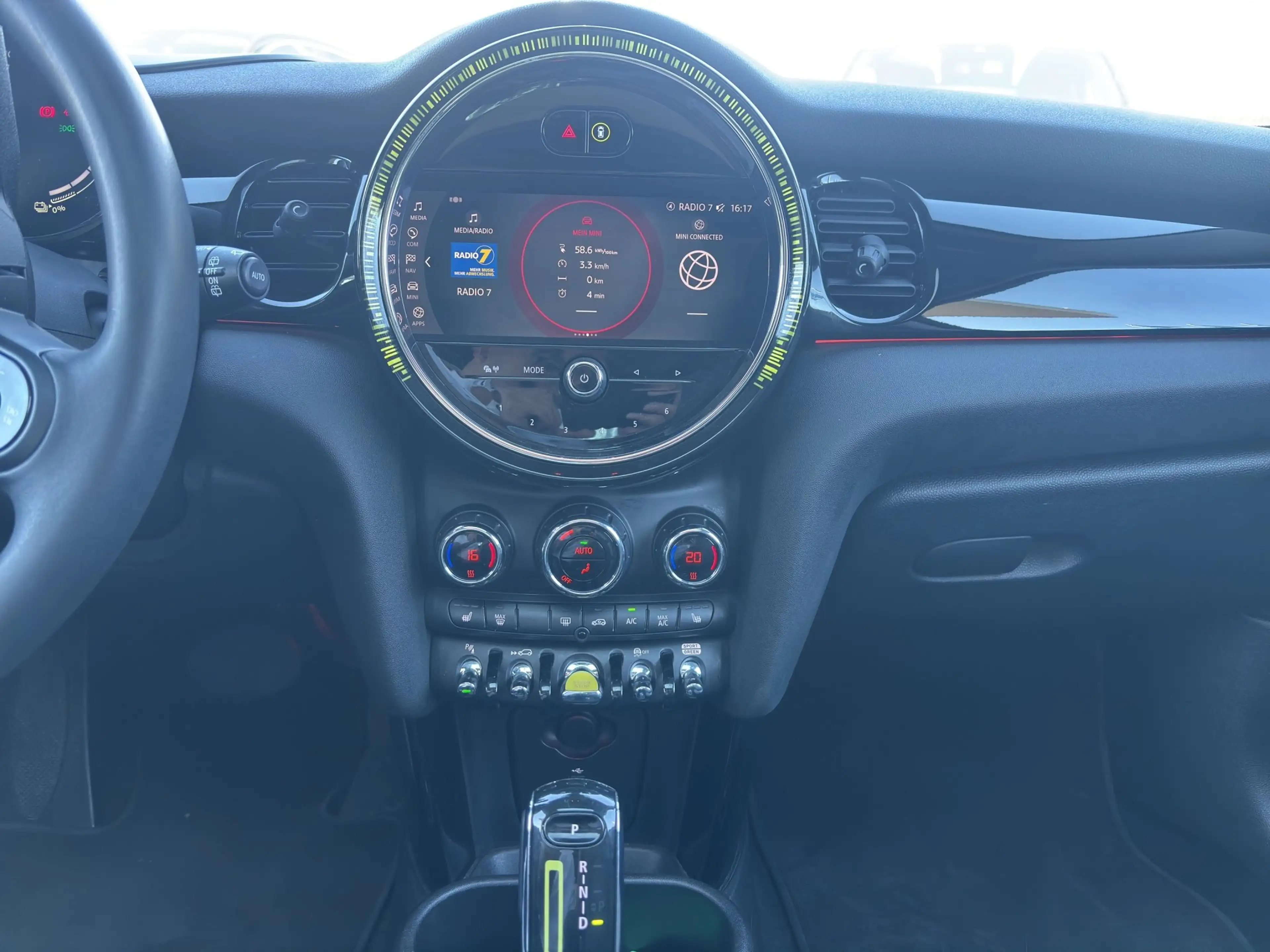 MINI Cooper SE 3-Türer Rückfahrka. HuD H&K Glasdach — photo 10