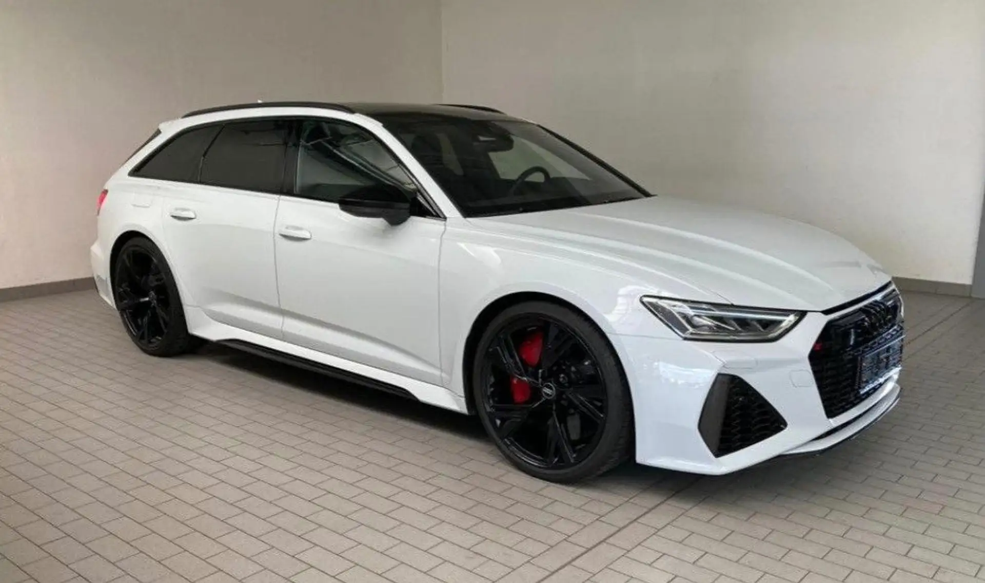 아우디 Audi RS6 4.0 TFSI 2021 흰색 사진 3