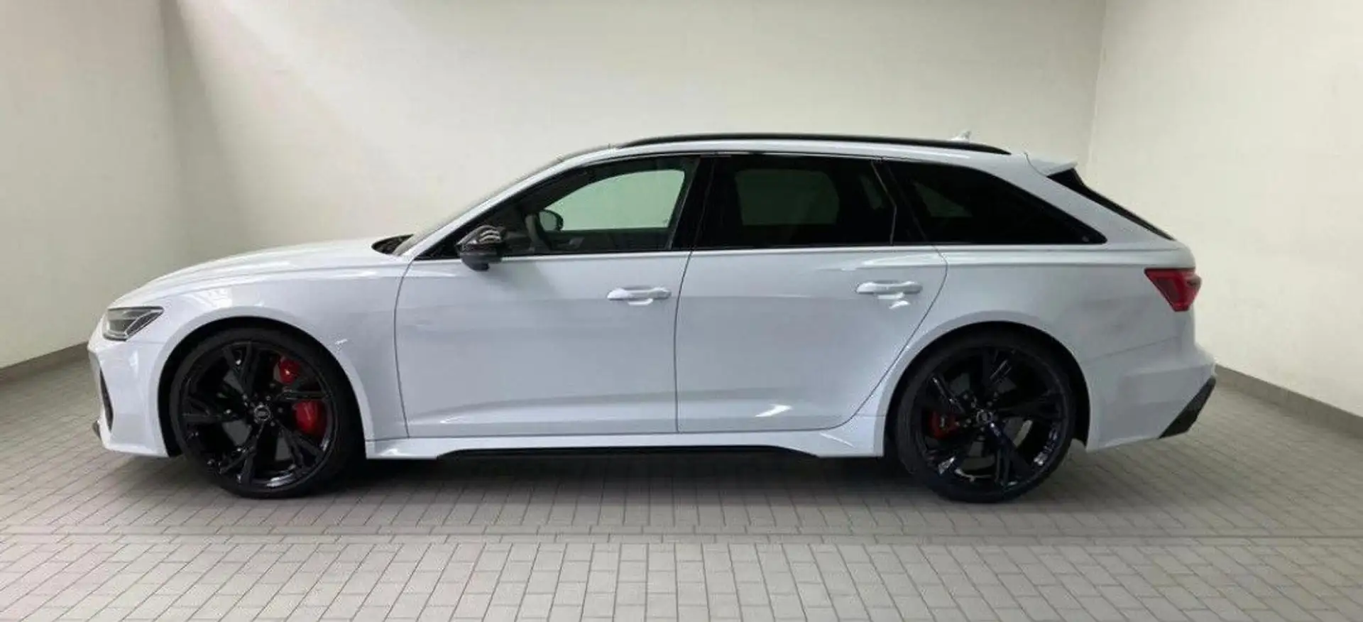 아우디 Audi RS6 4.0 TFSI 2021 흰색 사진 1