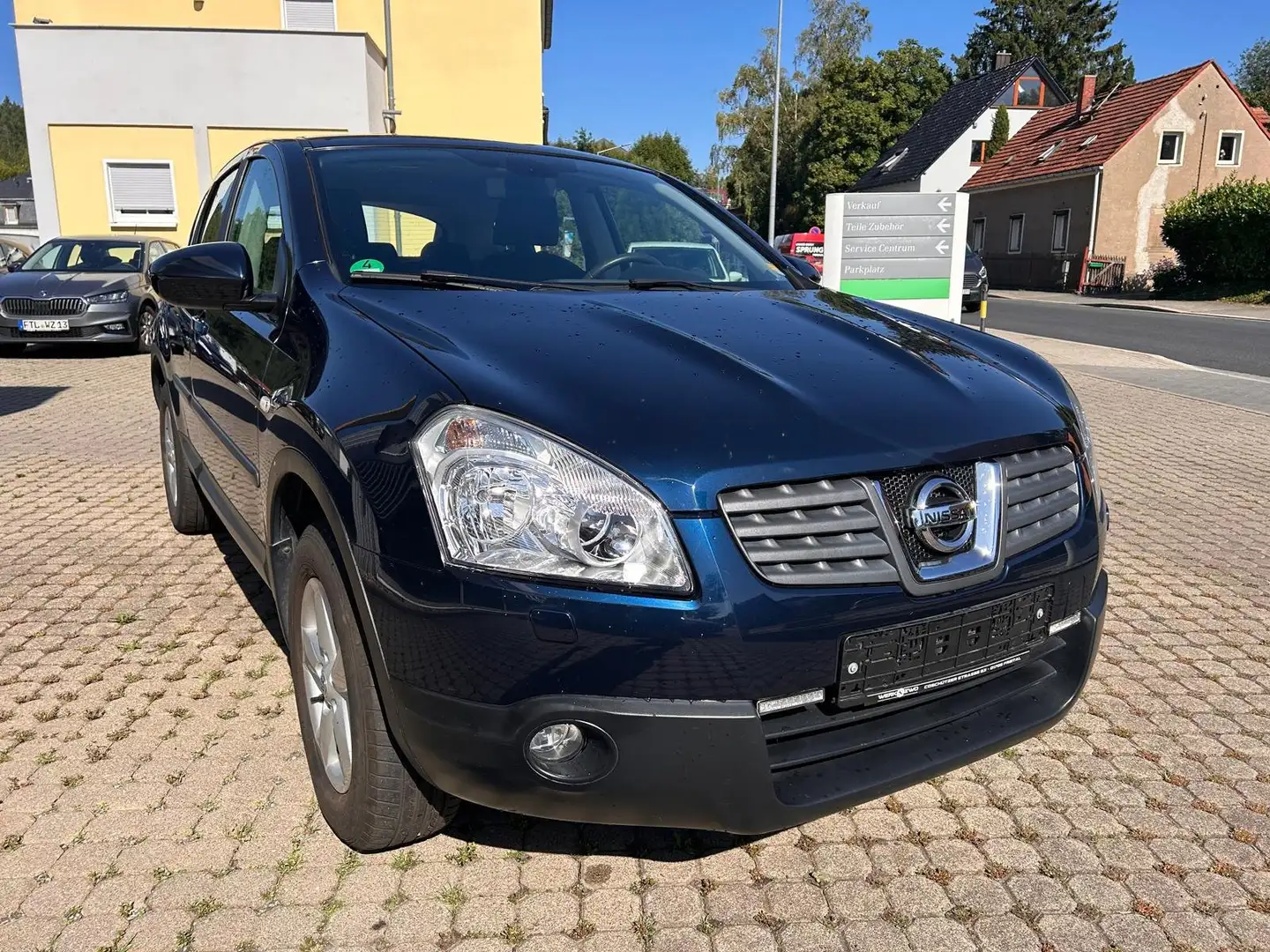 Nissan Qashqai Visia 4X4 Modrá - 1