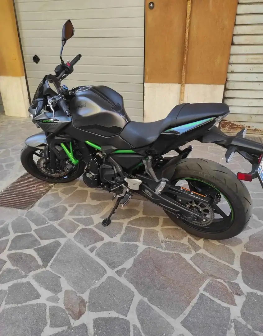 Kawasaki Z 650 2023 Nero - 1