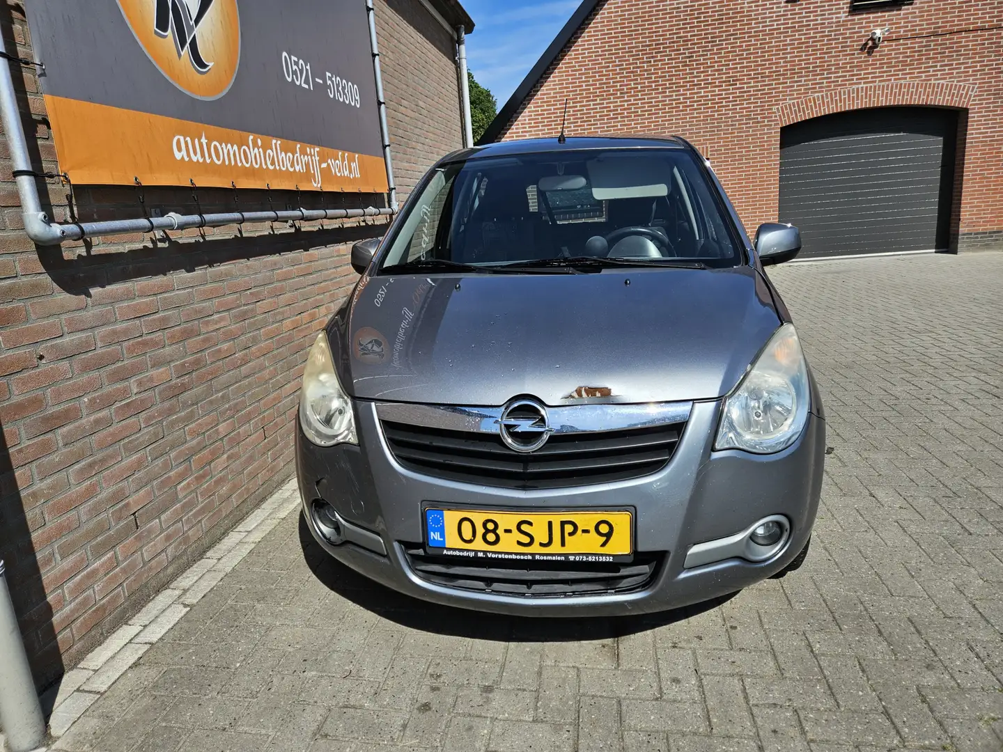 Opel Agila 1.0 Edition Сірий - 2