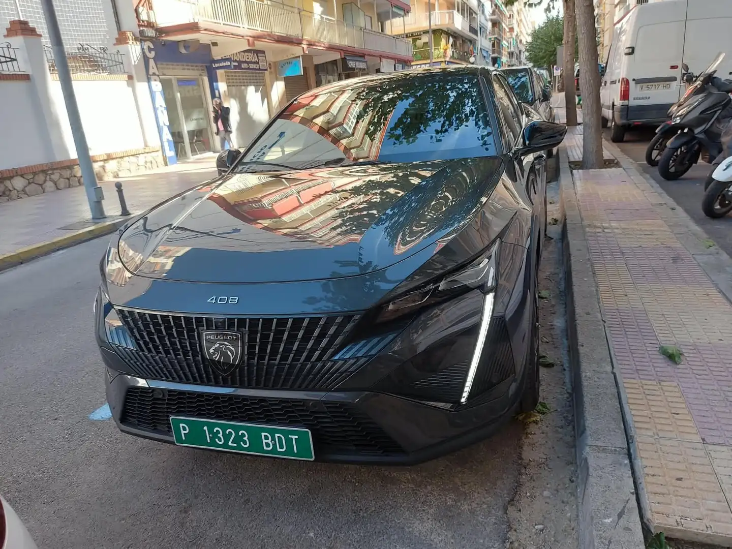 Peugeot 408 PureTech 130 GT EAT8 - 1