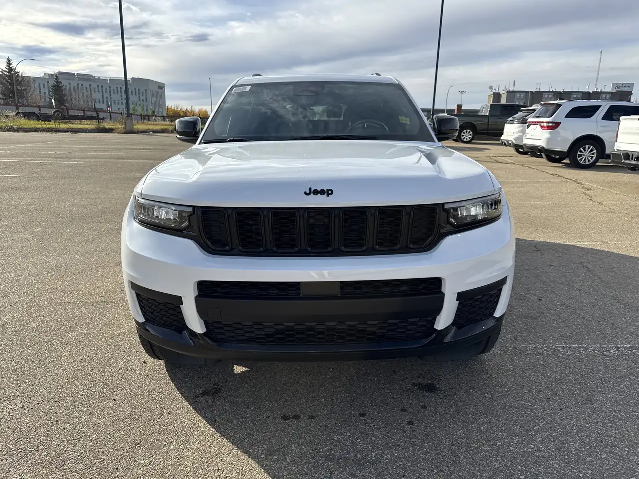 Jeep Grand Cherokee снимка Jeep Grand Cherokee
