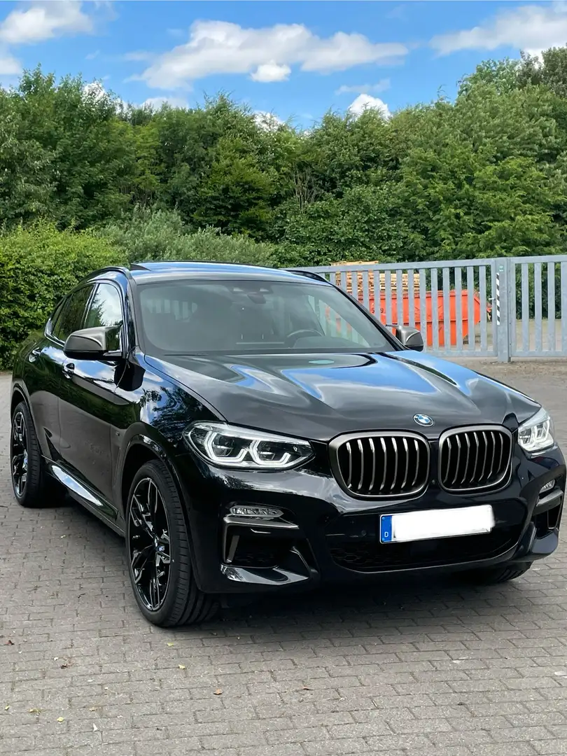 BMW X4 M M40i Schwarz - 1