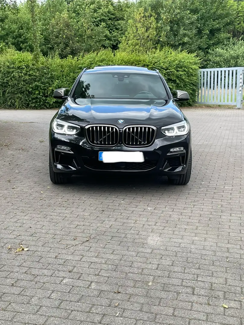 BMW X4 M M40i Schwarz - 2