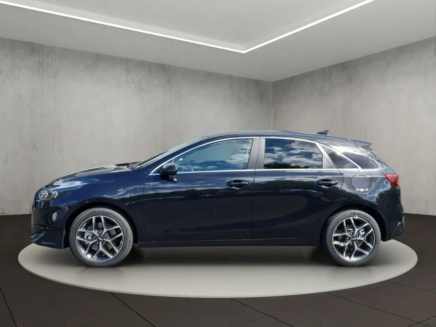 Kia Ceed / cee'd CEED_5 1.5T 140 ULTIMATE STY Schwarz - 2