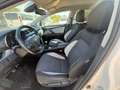 Toyota Avensis TS 150D Advance Blanc - thumbnail 13