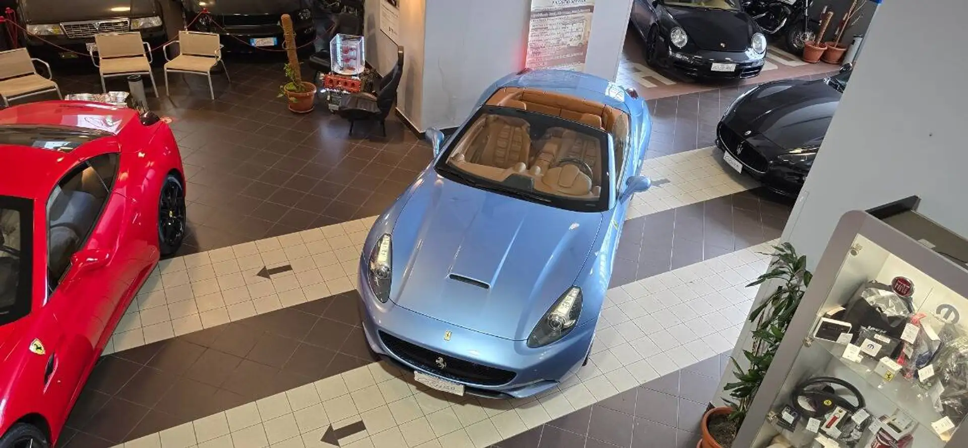 Ferrari California 30 4.3 DCT ultima serie ASPIRATA 490 cv *GAR UFF* Blu/Azzurro - 2