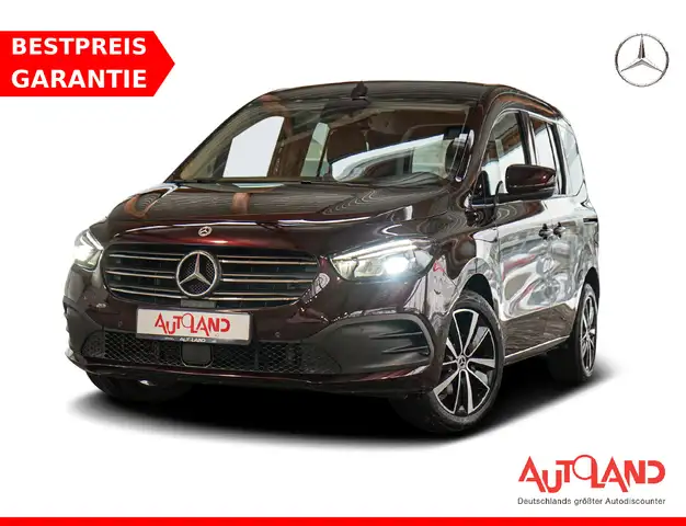 Mercedes-Benz Classe T T 180 d Progressive LED Navi Sitzheizung AHK DAB