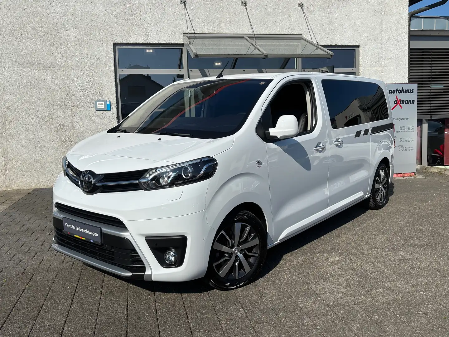 Toyota Proace Verso  L1  Executive  Leder  AHK Individualsitze - 1