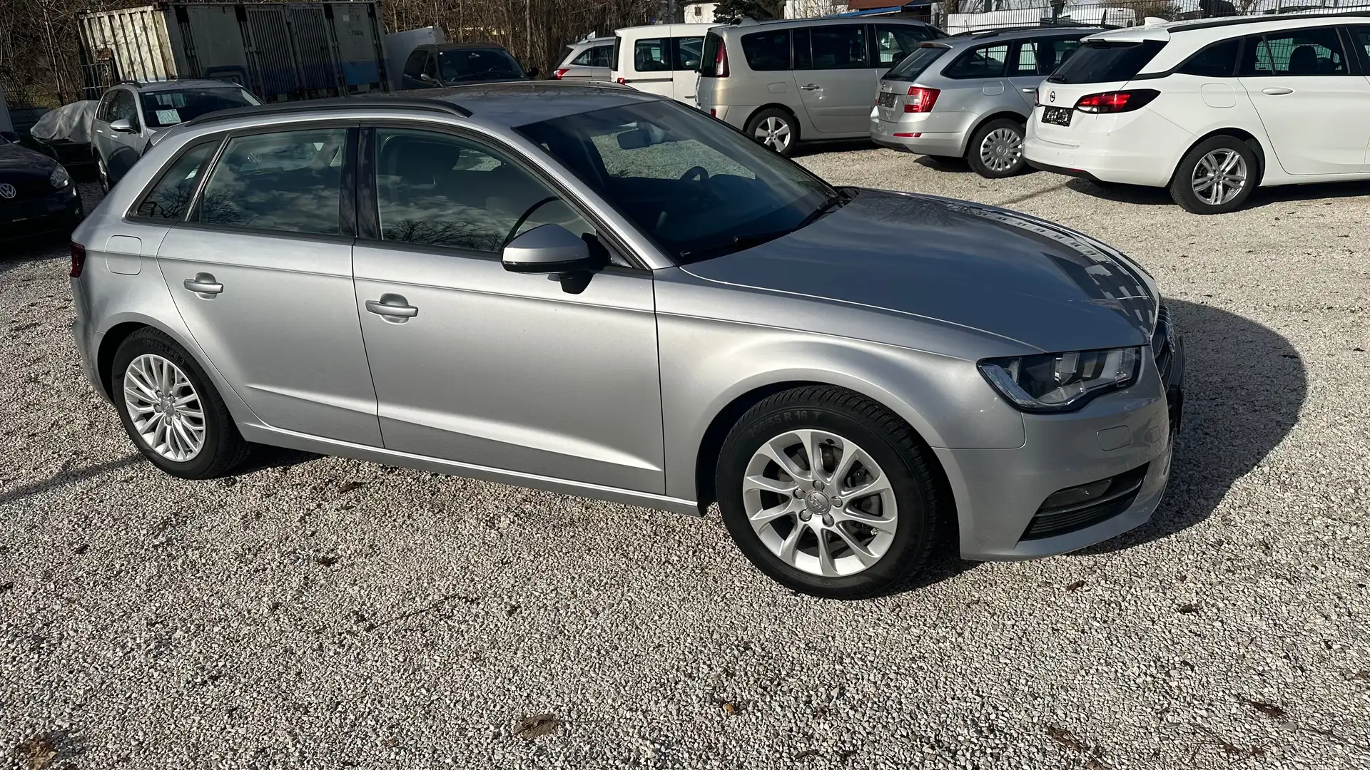 Audi A3 attraction Silber - 1