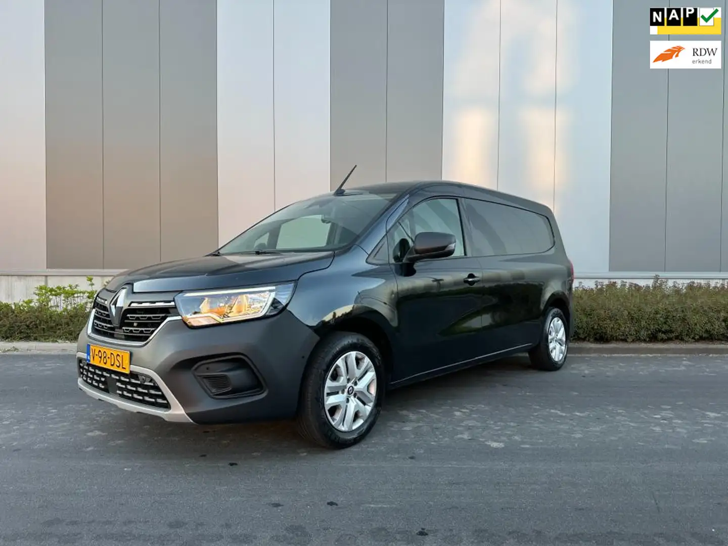 Renault Kangoo 1.5 Blue dCi 95 Luxe L2 Apple CarPlay / BPM Vrij / Nero - 1