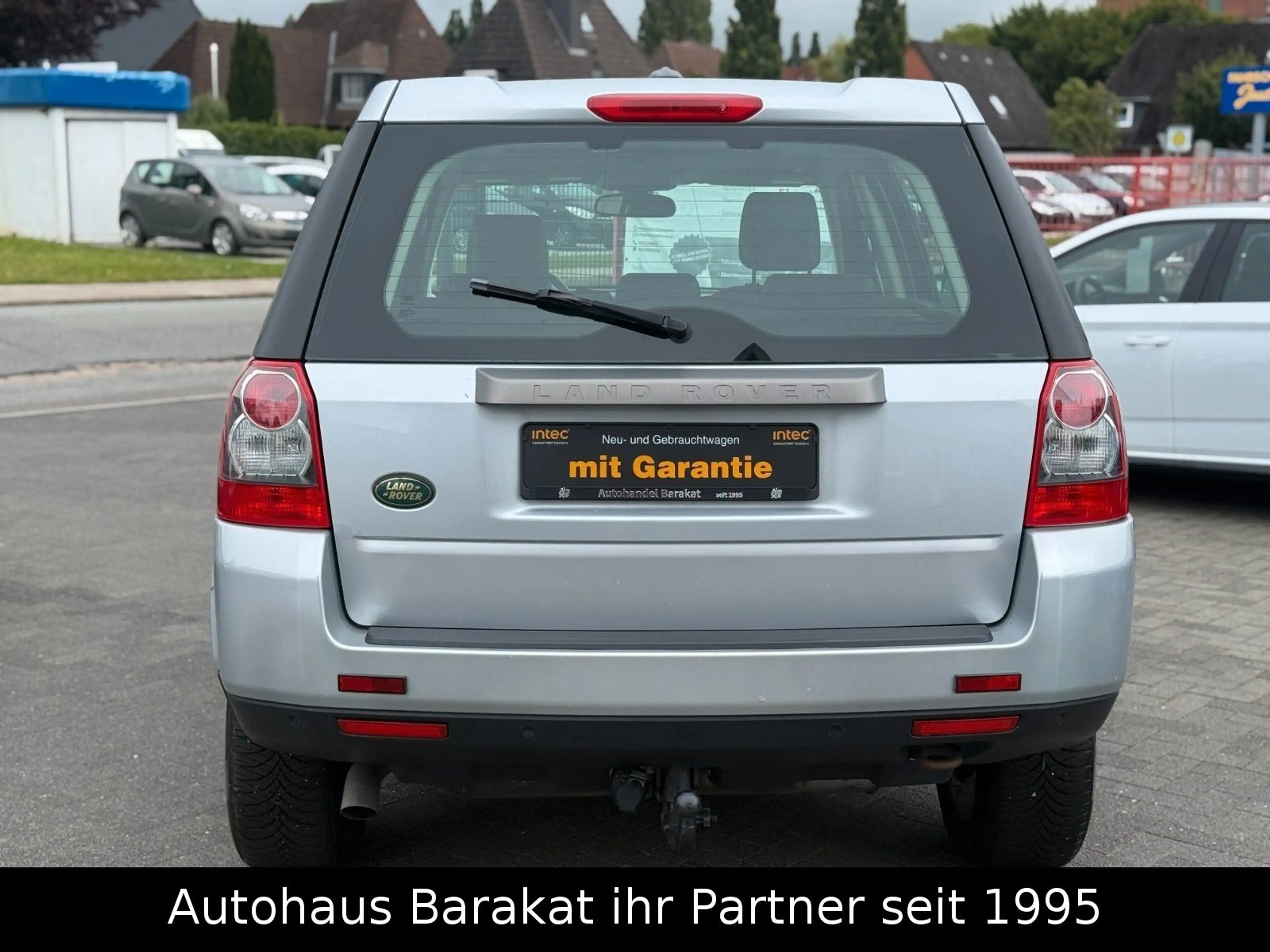Land Rover Freelander 2 HSE PANO ALU LEDER AHK NAVI Autom. — photo 6