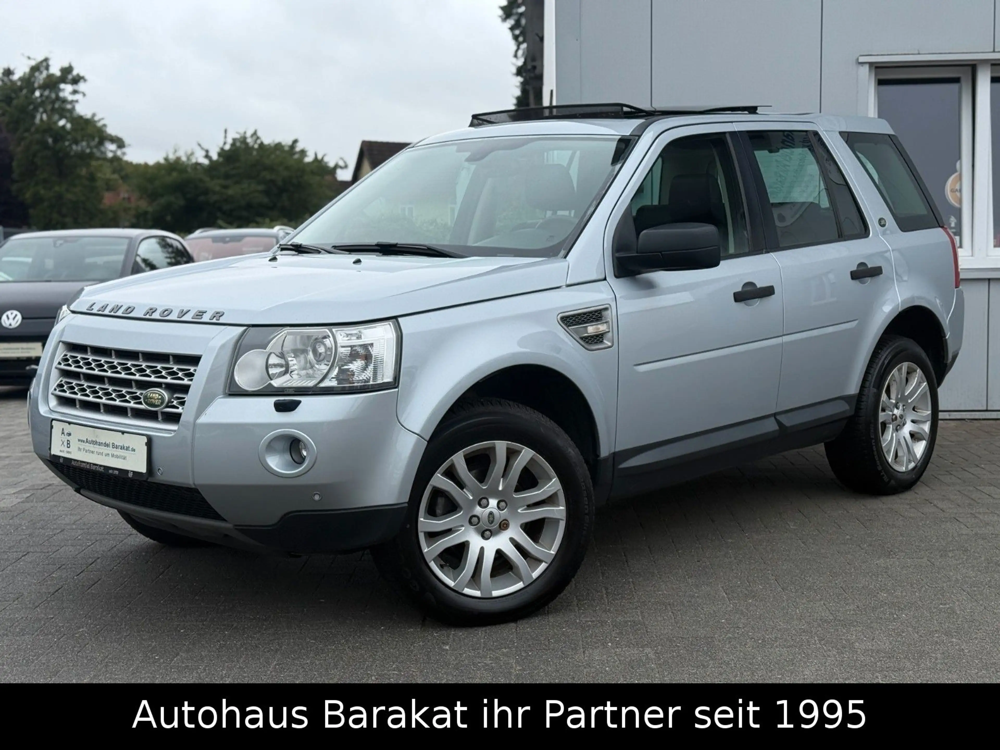 Land Rover Freelander 2 HSE PANO ALU LEDER AHK NAVI Autom. — photo 3