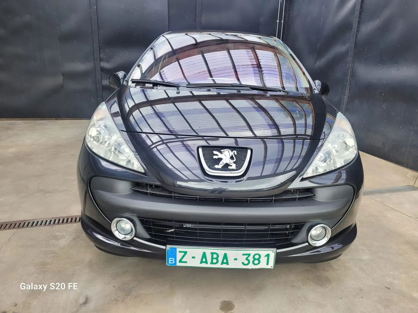 Peugeot 207 Noir - 1