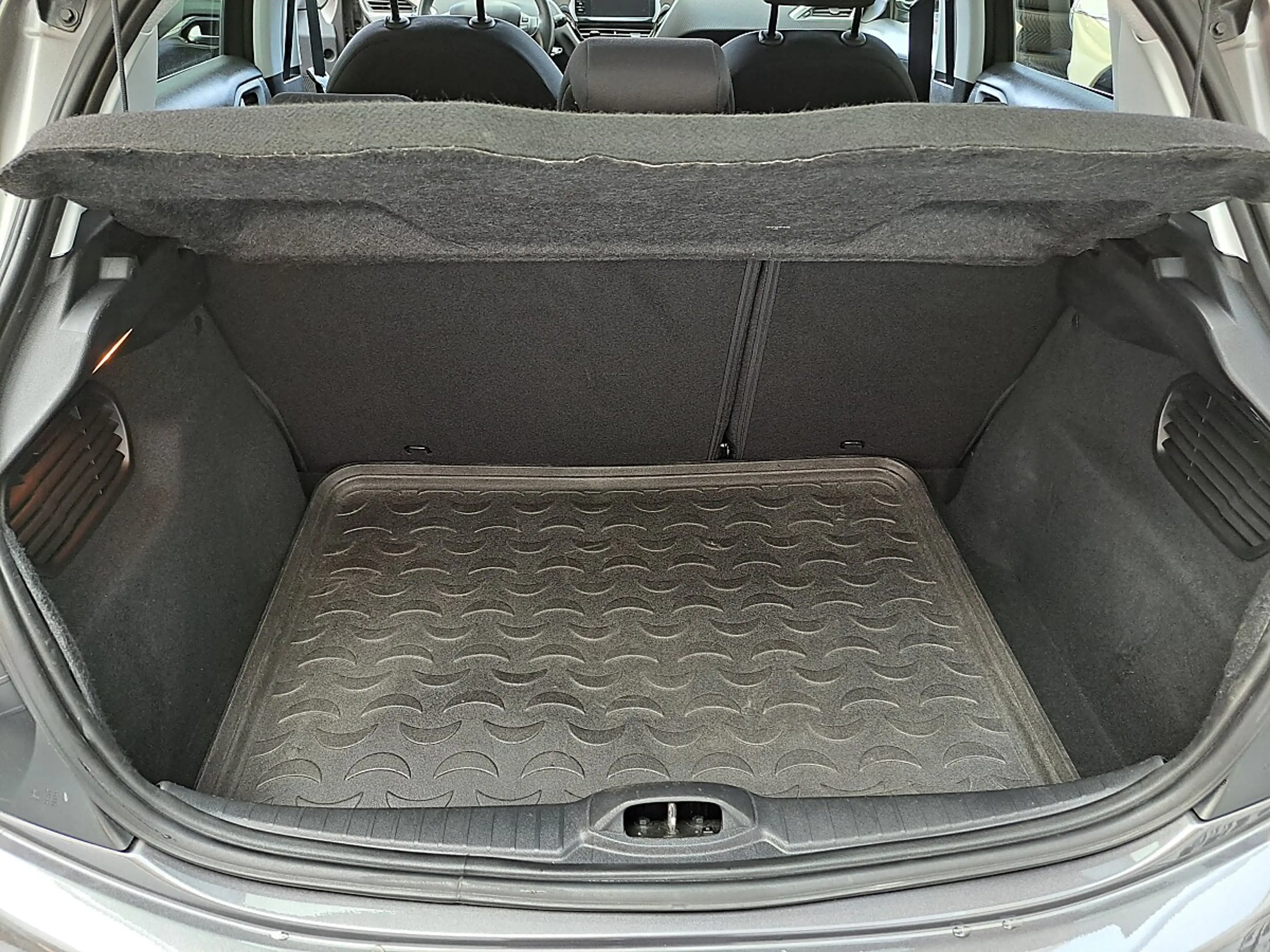 Peugeot 208 Style 1,2 PureTech 82 — photo 7