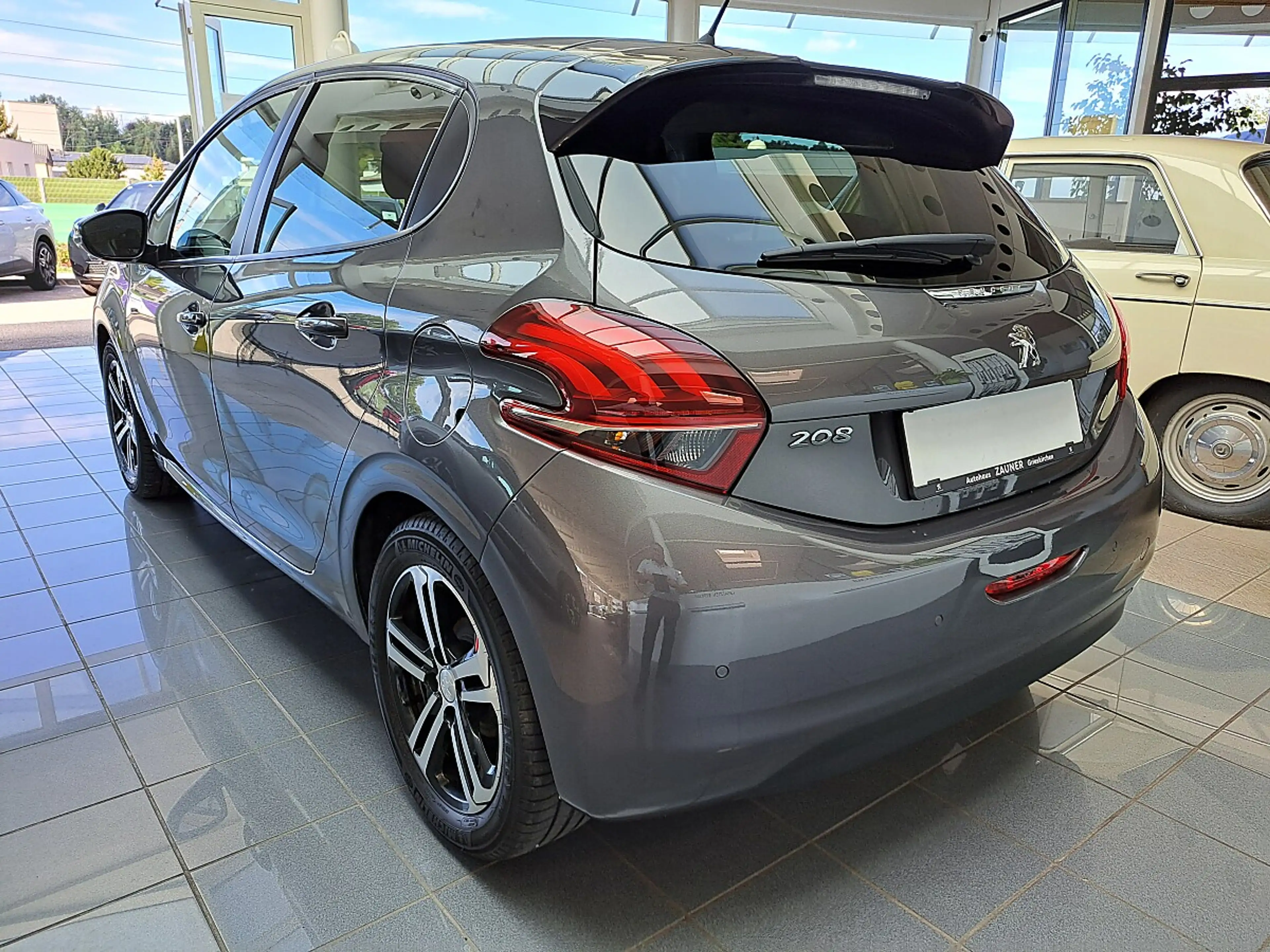 Peugeot 208 Style 1,2 PureTech 82 — photo 2