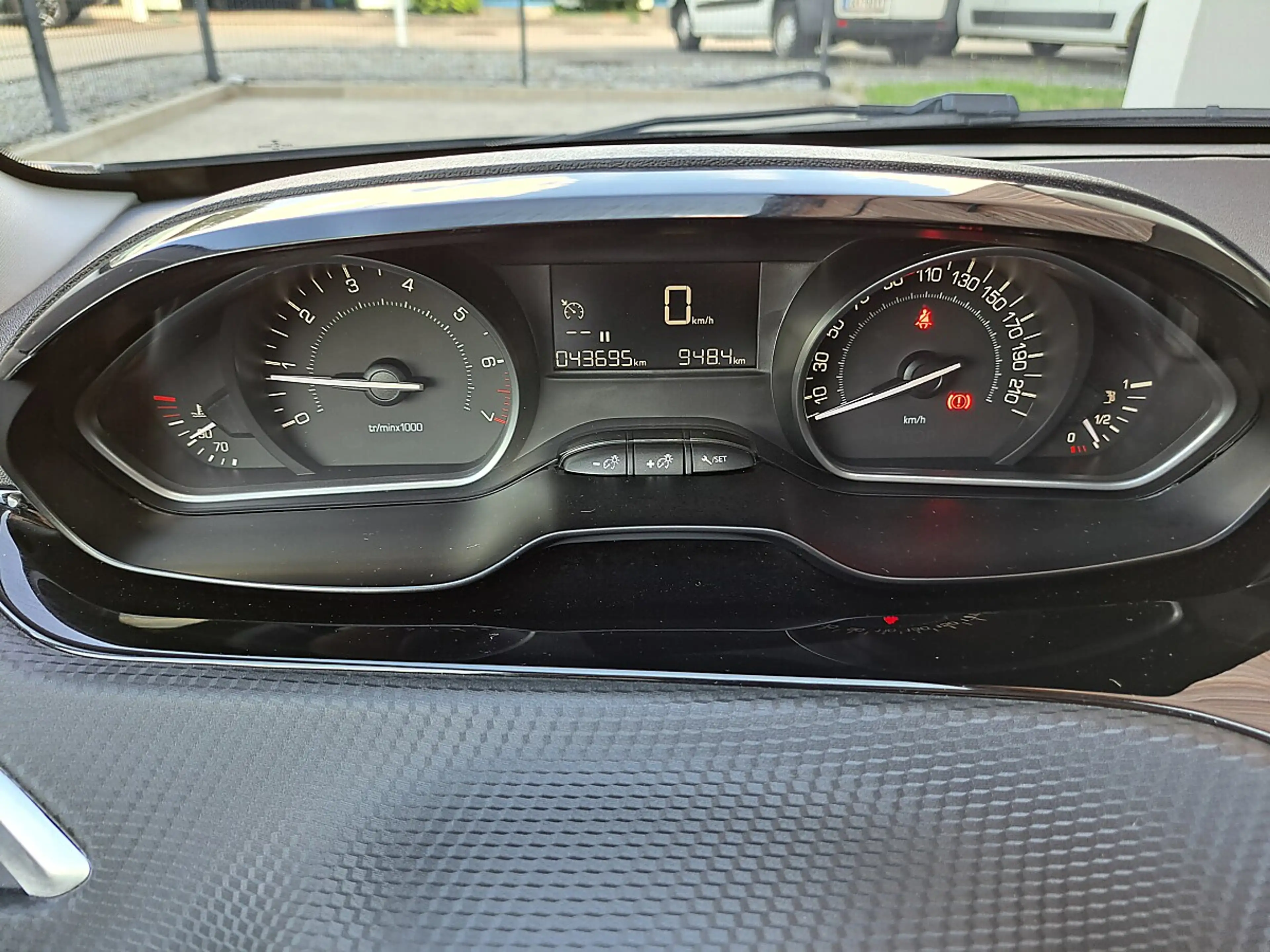 Peugeot 208 Style 1,2 PureTech 82 — photo 12