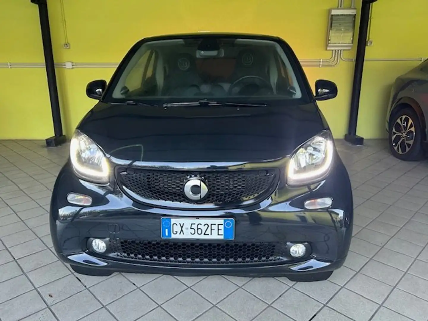 smart forTwo turbo Prime 90cv Noir - 1