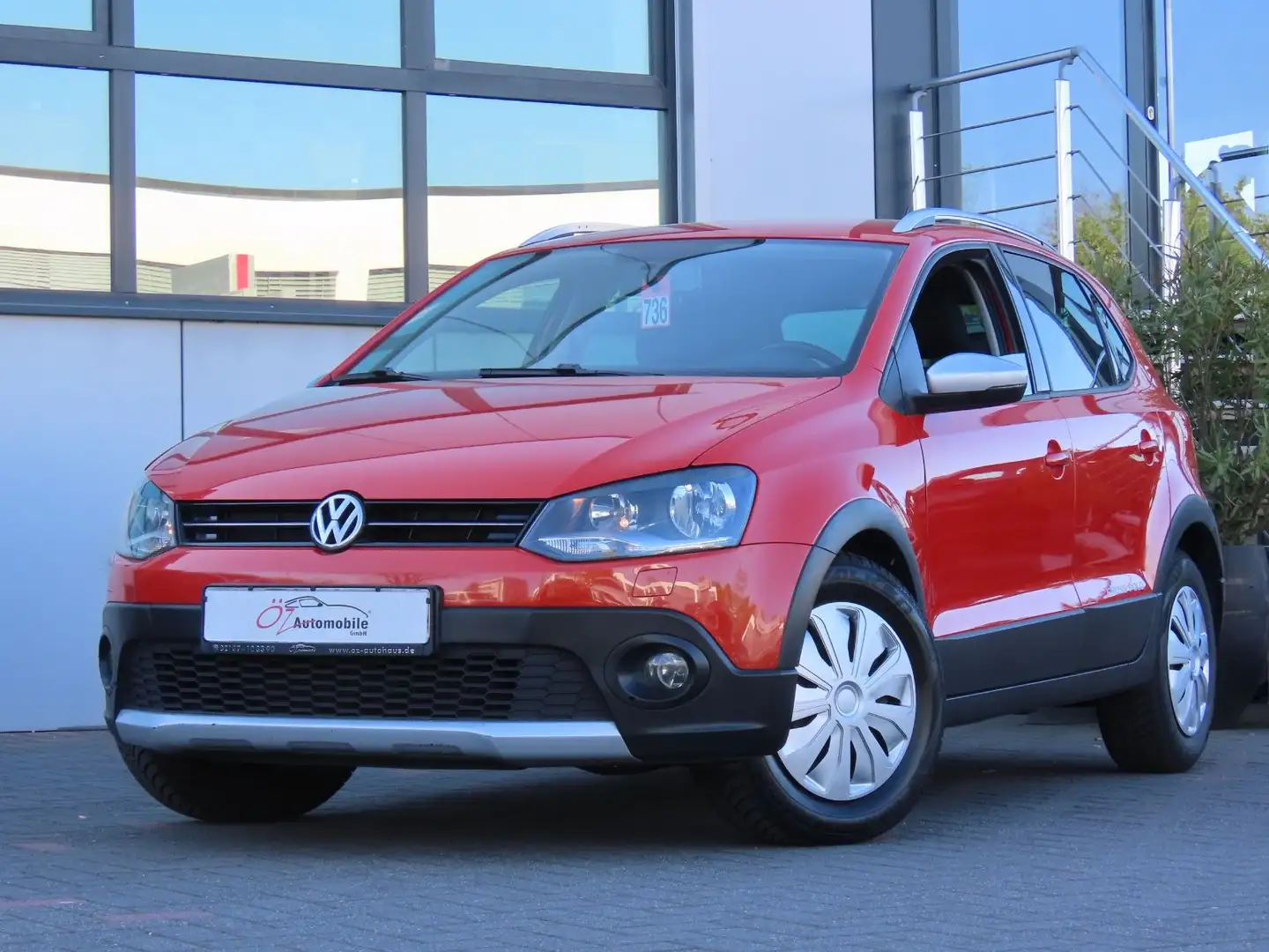 Volkswagen Polo V CrossPolo Sitzheizung Sportsitze Pomarańczowy - 2
