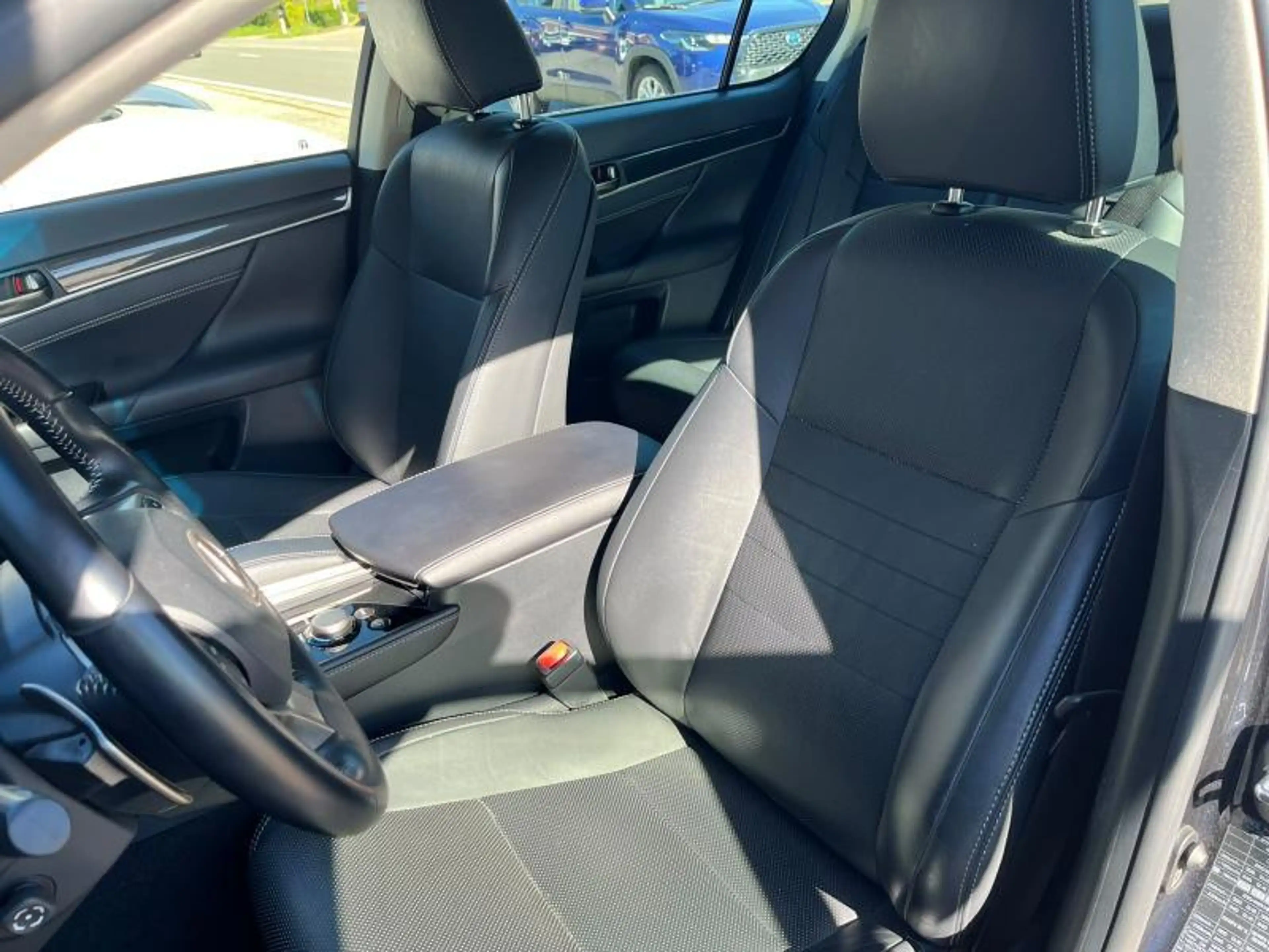 Lexus GS 300 Business Edition — photo 6