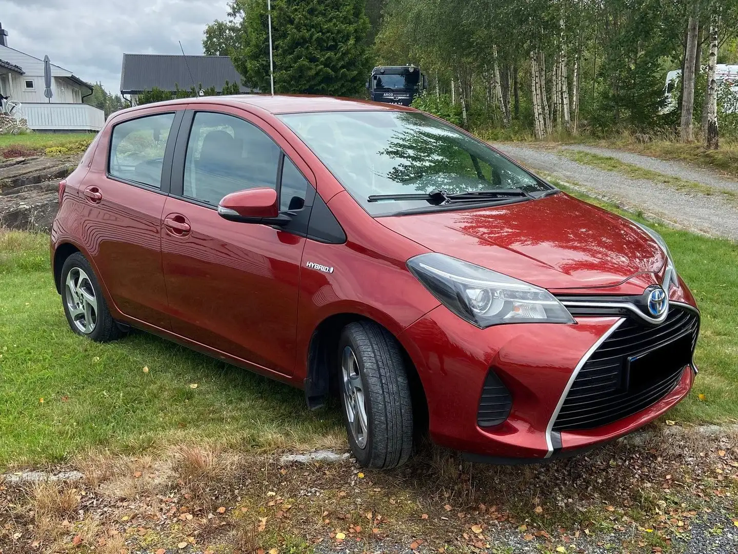 Toyota Yaris Yaris Hybrid 1.5 VVT-i Club Rot - 1