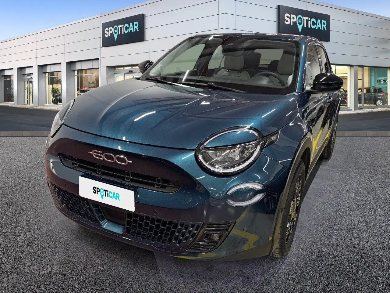 Fiat 600 1.2 MHEV 100cv — миниатюра 1