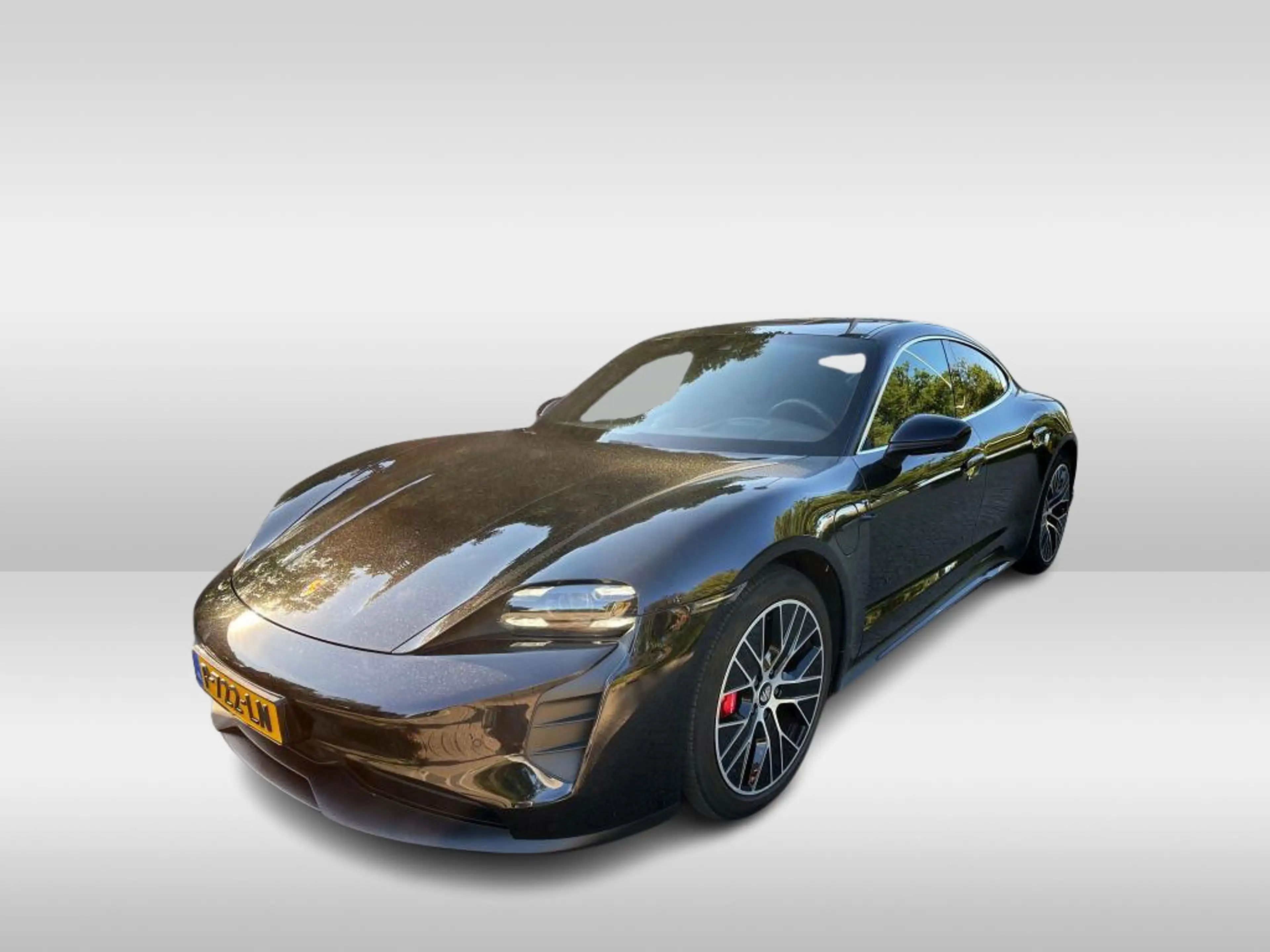 Porsche Taycan 4S Performance 84 kWh / Panoramadak / 360Camera /