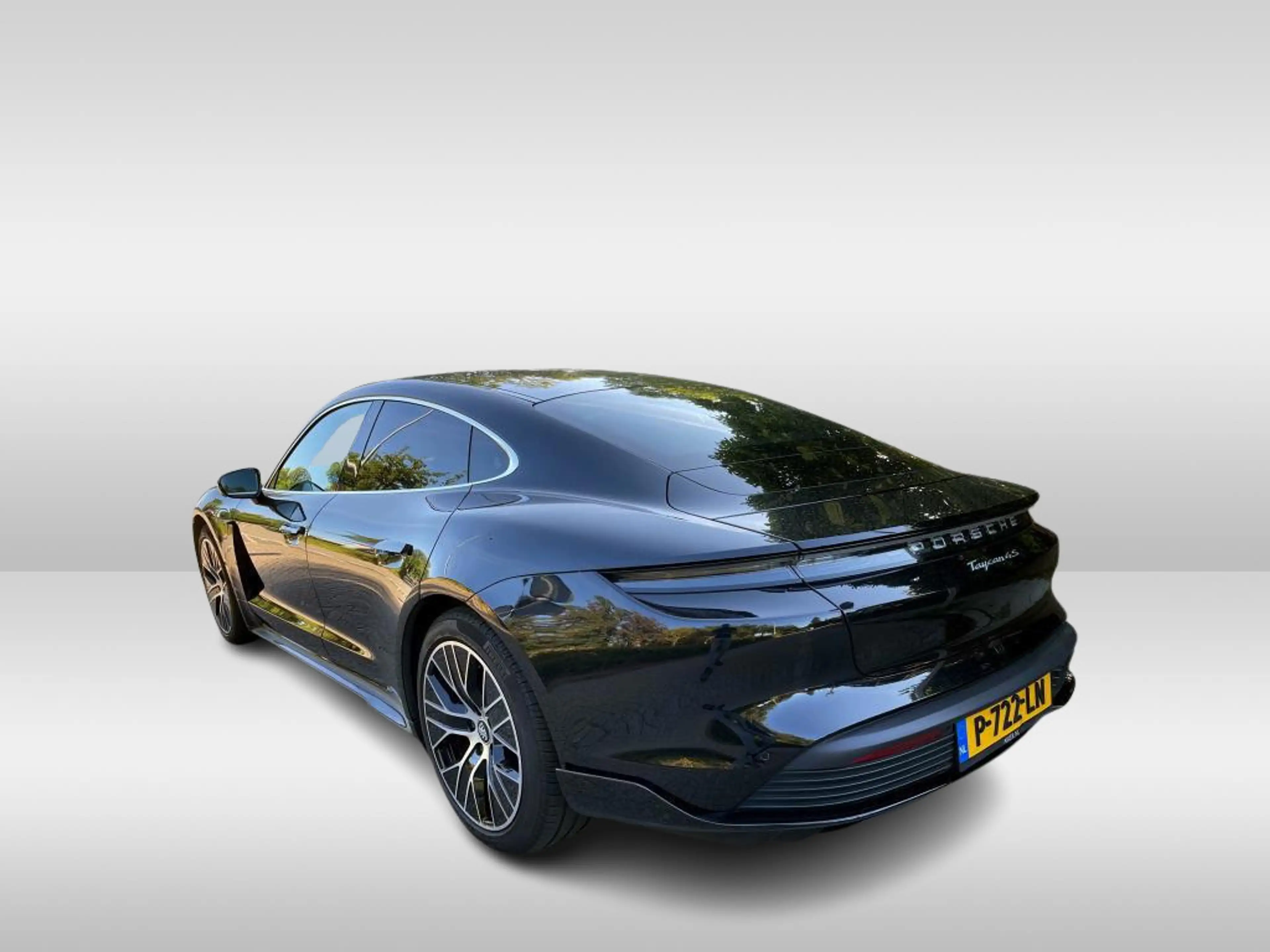 Porsche Taycan 4S Performance 84 kWh / Panoramadak / 360Camera / — photo 4