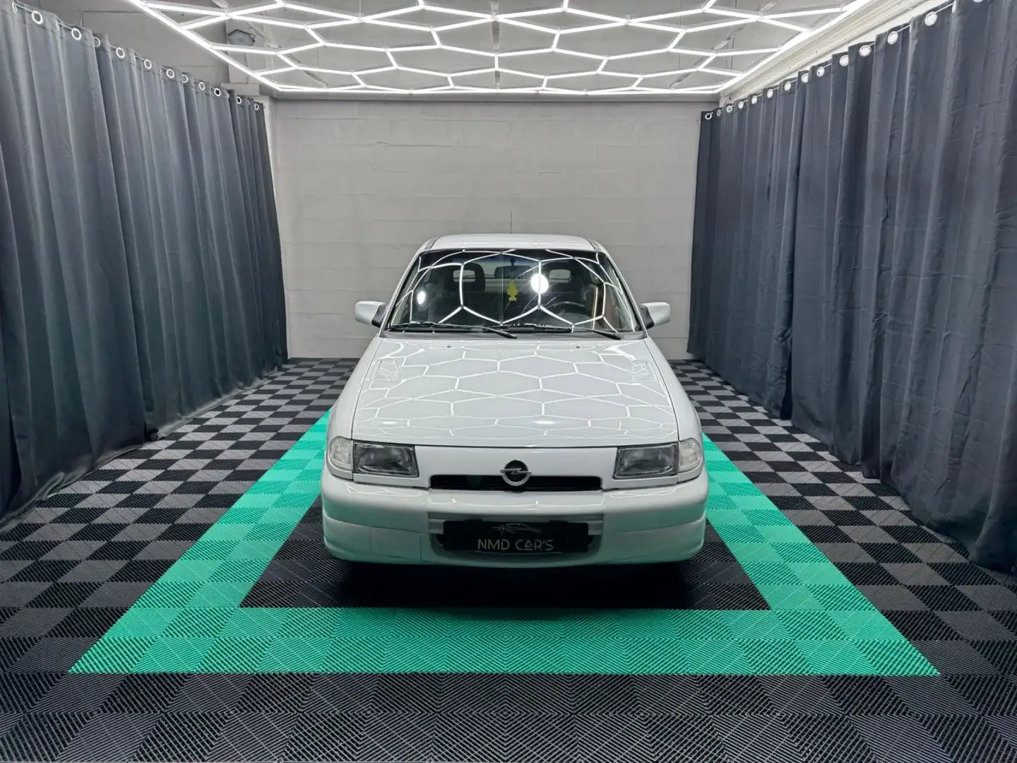 Opel Astra 2.0 16V GSI 150PS KLIMA/ROTKÄPPCHEN Blanc - 1