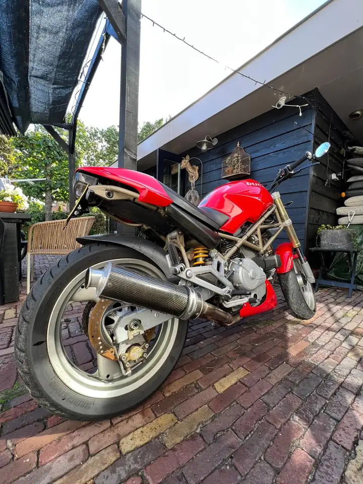 Ducati Monster 600