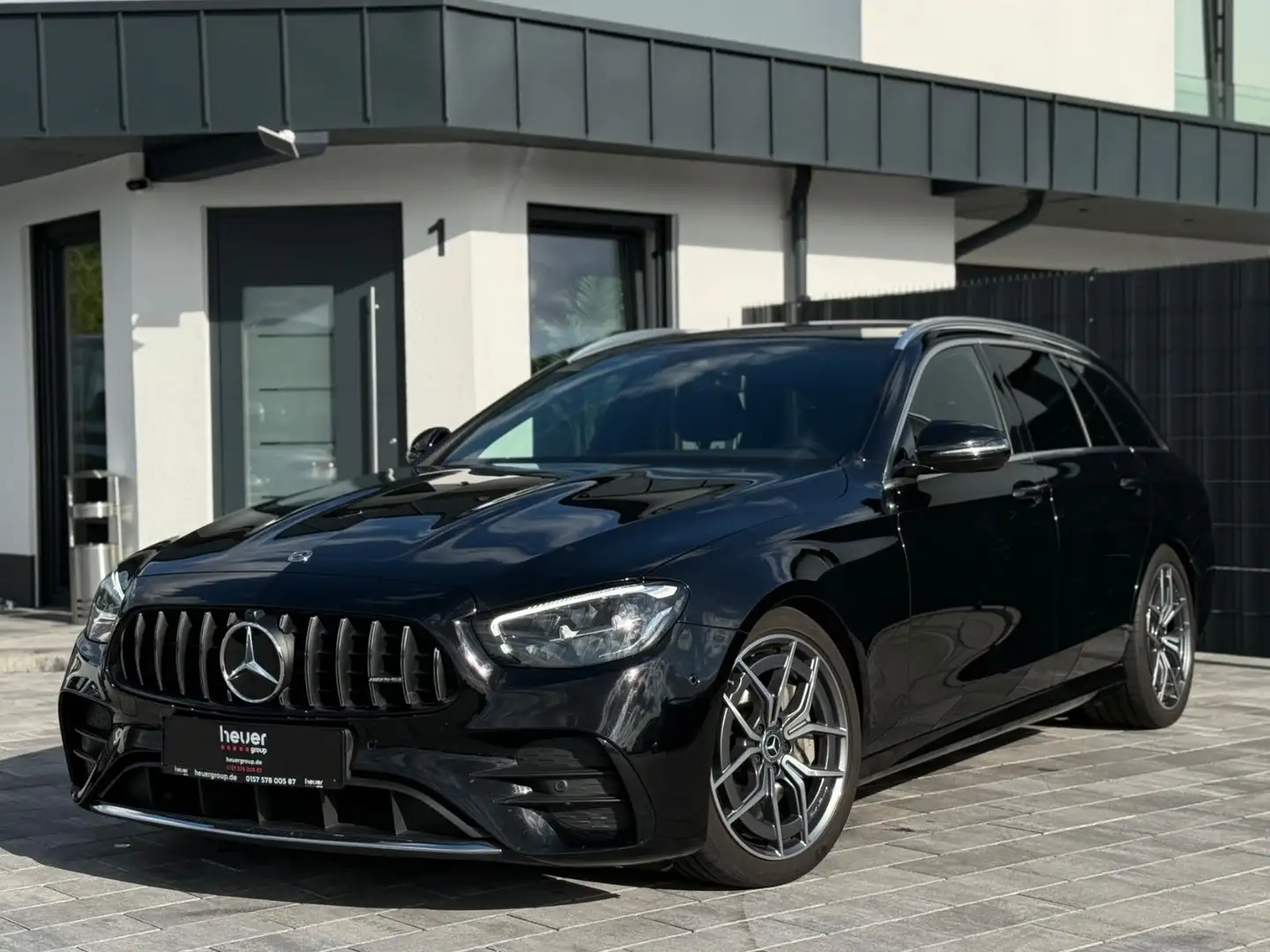 Mercedes-Benz E 400 E -Klasse 400d T-Modell 4Matic/AMG/BURM/AIRMATIC Zwart - 1