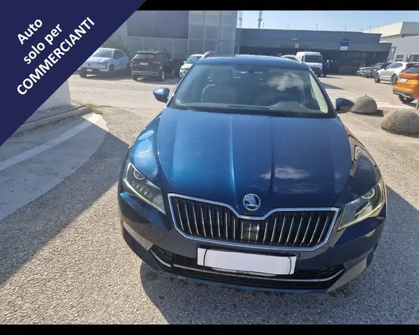 Skoda Superb view 2
