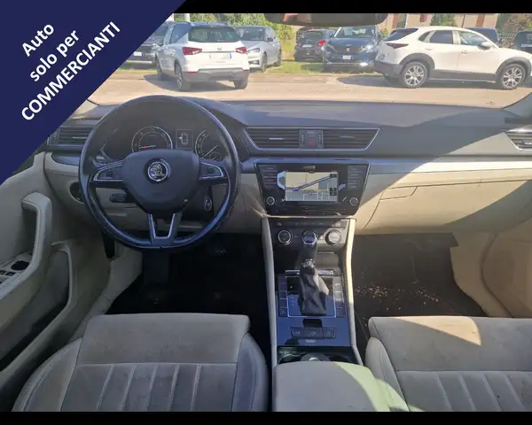 Skoda Superb view 14