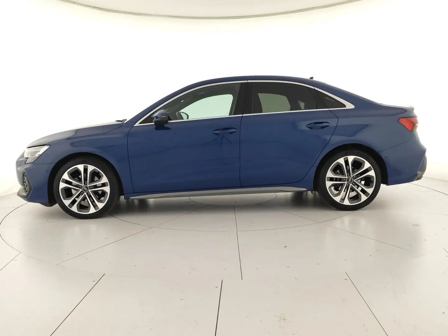Audi A3 sedan 2.0 tdi 150cv s line edition s tronic Blu/Azzurro - 2