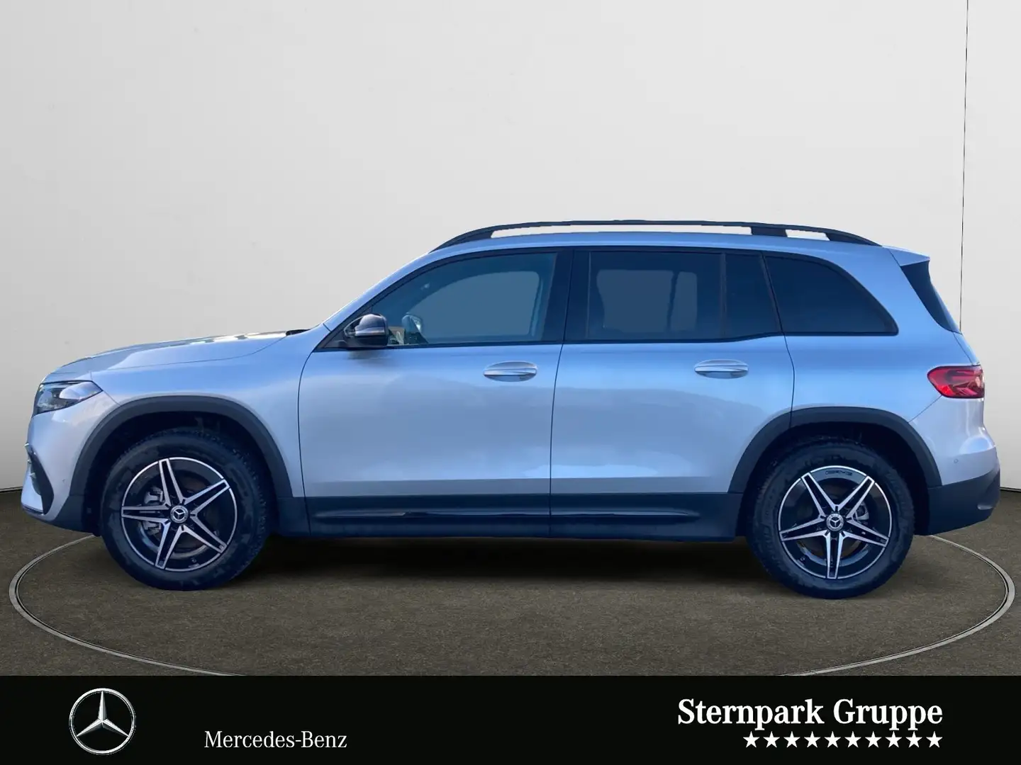 Mercedes-Benz EQB 300 EQB 300 4M AMG'AHK'Night'R-Kamera'TWA AMG Line LED Silber - 2