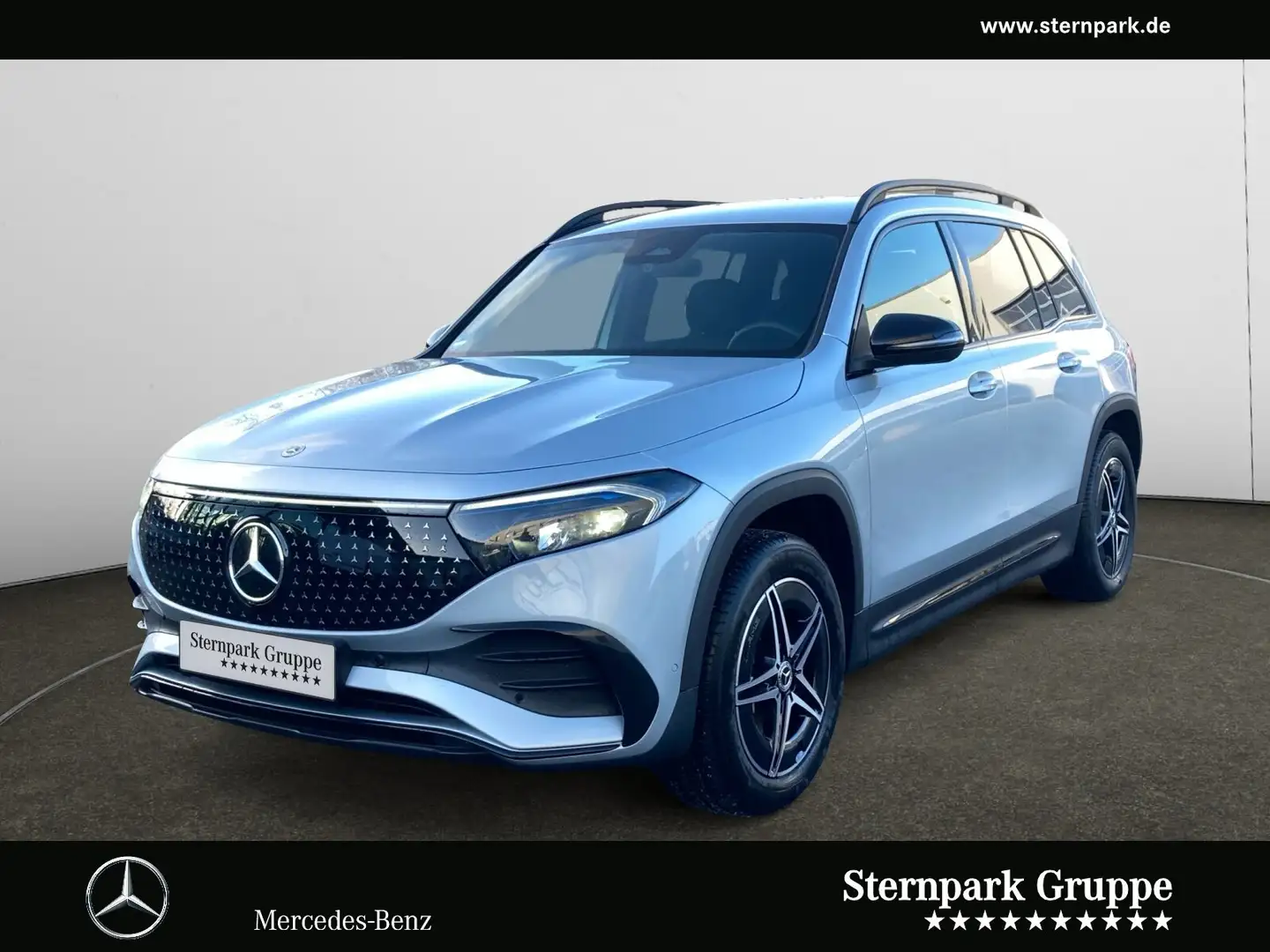 Mercedes-Benz EQB 300 EQB 300 4M AMG'AHK'Night'R-Kamera'TWA AMG Line LED Silber - 1