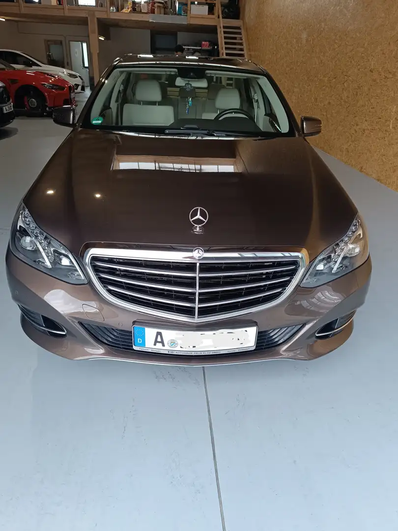 Mercedes-Benz E 400 E-Klasse 4Matic 7G-TRONIC Braun - 1