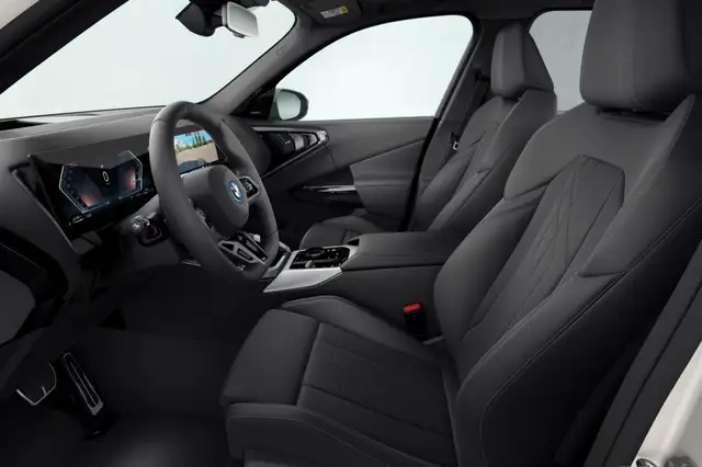 BMW X3 view 4