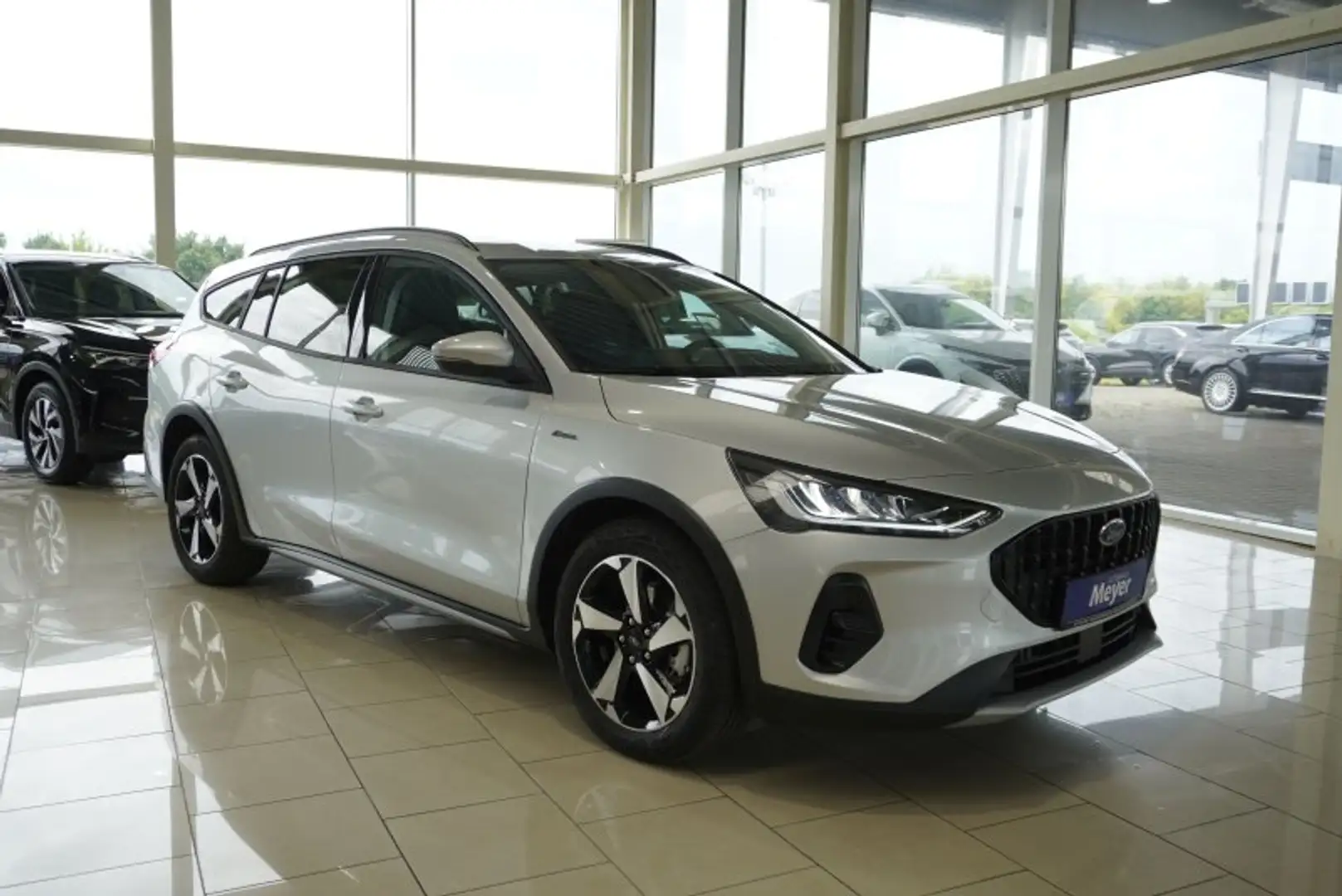Ford Focus Active X 1,5 115PS aAHK/Navi/Kamera/Winterp.     * Zilver - 1